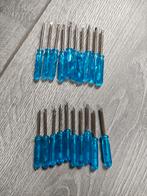 Mini blauwe schroevendraaiers:
€1 per 2 stuks, Ophalen of Verzenden