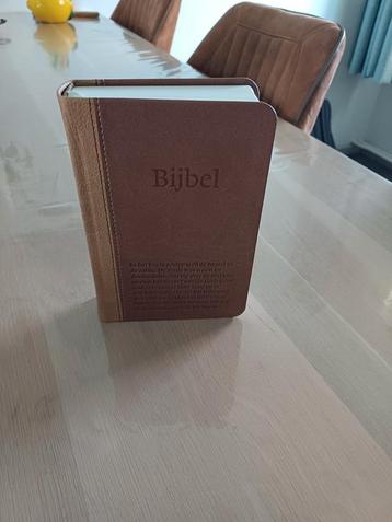 nbv21 bijbel NIEUW in compact formaat  beschikbaar voor biedingen