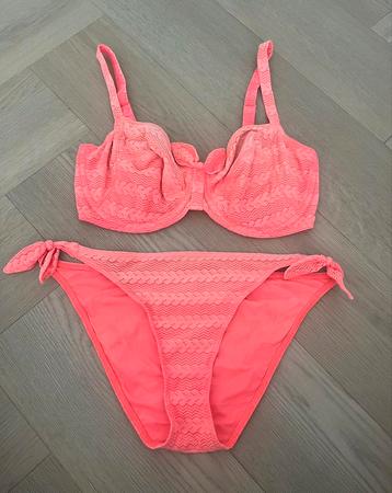 Prima Donna Swim Bikini 75E/40 Roze (LEES BESCHRIJVING) beschikbaar voor biedingen