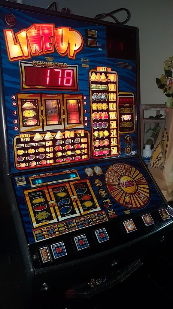 Leuke Line Up gokkast, Verzamelen, Automaten | Gokkasten en Fruitautomaten, Gebruikt, Euro, Met sleutels, Ophalen of Verzenden