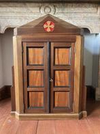 Groot houten tabernakel uit kerk, Ophalen