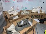 3x Nieuwe Yeezy Sneakers Maat 44, Ophalen of Verzenden, Nieuw, Wit, Sneakers of Gympen