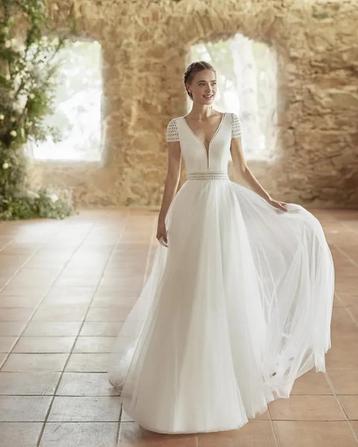trouwjurk Sample Sale Rosa Clara Roselyne beschikbaar voor biedingen