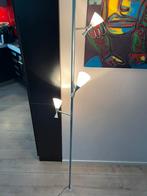 Mooie designlamp met 3 verstelbare spotjes in nette staat, Huis en Inrichting, Ophalen, Zo goed als nieuw, 200 cm of meer