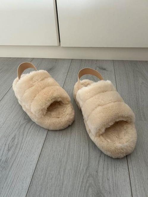 Indoor platform sandalen of sloffen met bandje, Kleding | Dames, Schoenen, Zo goed als nieuw, Pantoffels of Sloffen, Beige, Ophalen of Verzenden