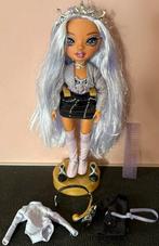 Rainbow High Royal Three K-pop Fashion Doll - tiara song, Ophalen of Verzenden, Zo goed als nieuw, Pop