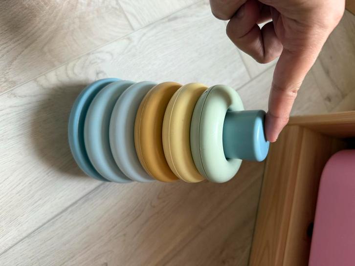 Kleurentoren Babyspeelgoed, Kinderen en Baby's, Speelgoed | Babyspeelgoed, Zo goed als nieuw, Overige typen, Ophalen