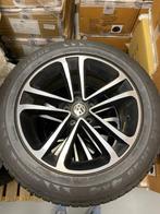 Winterbanden Bridgestone 235*55*17 op lichtmetalen VW-velgen, Auto-onderdelen, Banden en Velgen, Ophalen, Gebruikt, Banden en Velgen