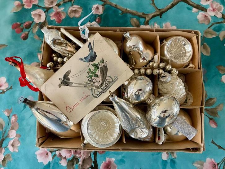 Grote kerstballen met glazen ketting, piek, antieke kaart, Diversen, Kerst, Ophalen of Verzenden