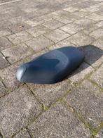 Gilera runner zadel - sp, Fietsen en Brommers, Ophalen of Verzenden, Zo goed als nieuw, Zadel, Piaggio