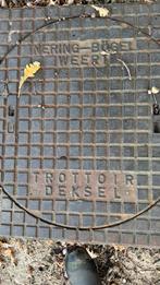 Oude Putdeksel - Trottoir Deksel, Doe-het-zelf en Verbouw, Metalen, Ophalen of Verzenden, Gebruikt, IJzer