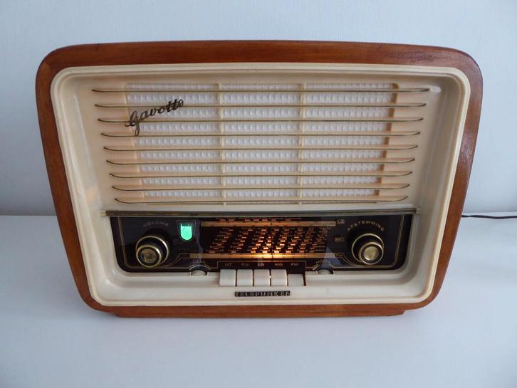 Mooie Spelende Telefunken Gavotte 6, in prijs verlaagd!, Antiek en Kunst, Antiek | Tv's en Audio, Ophalen of Verzenden