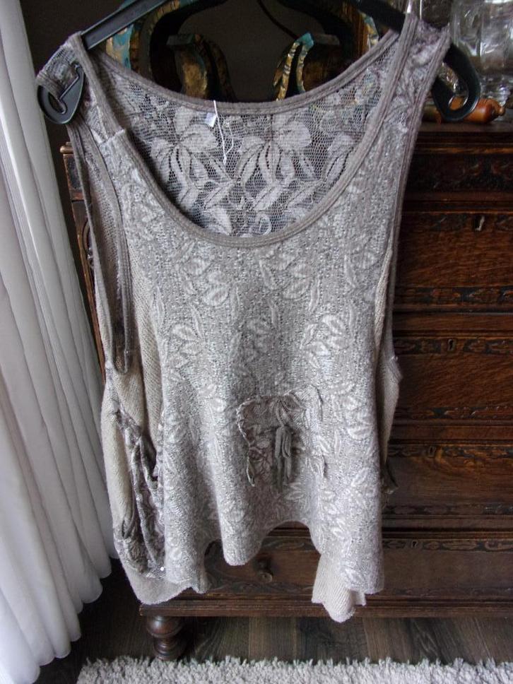 SHIRT/HEMD  ZONDER MOUWEN HEEL APART QUA STOFFEN +GROTE MAAT, Kleding | Dames, T-shirts, Zo goed als nieuw, Maat 42/44 (L), Groen