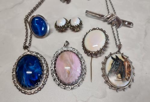 Leuk vintage cadeau! Partij, set kettingen met Medaillons, Sieraden, Tassen en Uiterlijk, Antieke sieraden, Ketting, Overige materialen