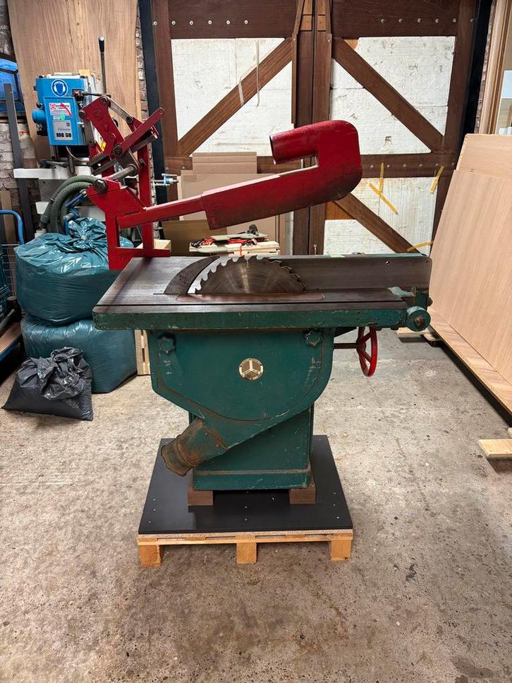 Cirkelzaagmachine / Schulpzaag, Doe-het-zelf en Verbouw, Gereedschap | Zaagmachines, Gebruikt, Cirkelzaag, 1200 watt of meer, 70 mm of meer