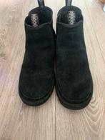 Zwarte UGG Suède Boots – Warme en Comfortabele Winterlaarzen, Kleding | Heren, UGG, Zwart, Boots, Ophalen of Verzenden