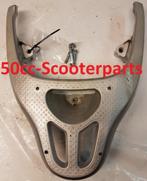 Oppakbeugel Honda Chiocciola Nes 125 Gebruikt 81200-KGF-900, Ophalen of Verzenden, 50ccscooterparts, Info@50cc-scooterparts.nl