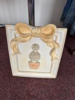 2 gips achtige schilderijtjes, Ophalen, Minder dan 50 cm