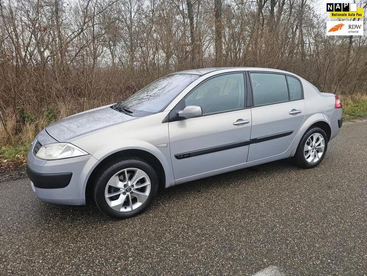 Renault Mégane 1.6-16V Authentique Basis, Auto's, Renault, Bedrijf, Te koop, Mégane, ABS, Boordcomputer, Centrale vergrendeling