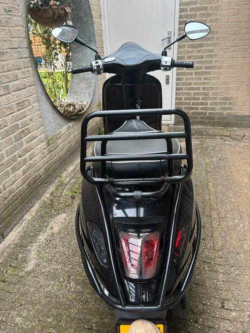 Vespa sprint/ Primavera 4T2V 2017 80cc rijd niet, Fietsen en Brommers, Scooters | Vespa, Overige modellen, Ophalen of Verzenden