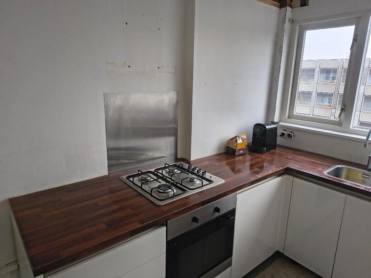 Keukenblok, Huis en Inrichting, Keuken | Complete keukens, Gebruikt, Hoekkeuken, Wit, Staal of Rvs, Greeploos, Hoogglans of Gelakt