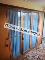 Vintage Kledingkast met 2 persoonsbed, Huis en Inrichting, Kasten | Kledingkasten, Ophalen, Gebruikt, Vintage, Met hangruimte