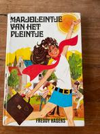 Marjoleintje van het pleintje. Geschreven: Freddy Hagers., Boeken, Ophalen of Verzenden, Zo goed als nieuw, Freddy Hagers, Fictie