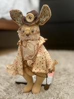 Handmade rabbit Collectible toy, Verzenden