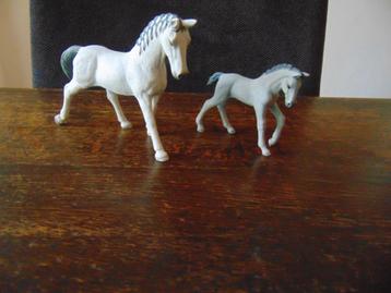 Schleich Engelse Volbloed met Jong  beschikbaar voor biedingen