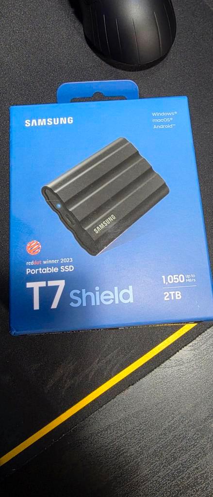 Samsung T7 Shield 2TB SSD - Zo goed als nieuw!, Computers en Software, Harde schijven, Zo goed als nieuw, Desktop, Extern, SSD