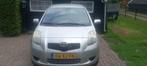 toyota yaris  1.3 VVTi Sol |apk tot 07-06-2026| met trekhaak, Stof, Zwart, 4 cilinders, 995 kg