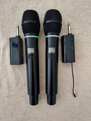 2x G-MARK Draadloze Microfoons + Zender (Zo Goed Als Nieuw) beschikbaar voor biedingen
