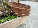 Basil rieten hondenmand, Dieren en Toebehoren, Ophalen, Zo goed als nieuw