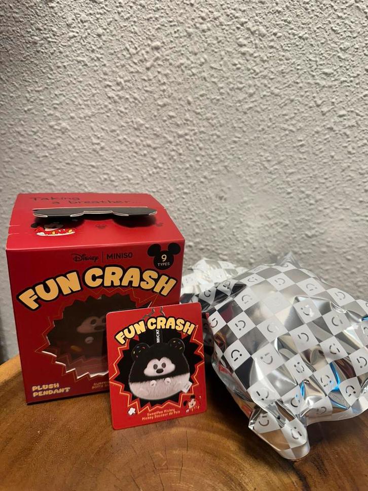 Miniso Disney Mickey Mouse Fun Collision, Verzamelen, Poppetjes en Figuurtjes, Nieuw, Ophalen of Verzenden