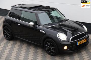 Mini Mini 1.6 Cooper S 10 Years II NAP Pano Leer Navi Xenon beschikbaar voor biedingen