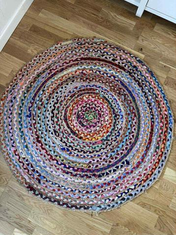 Ronde vloerkleden 120cm beschikbaar voor biedingen