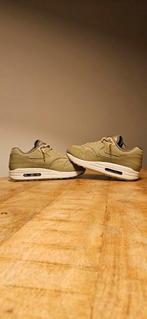 Nike Air Max 1 Premium 'Neutral Medium Olive', Maat 39., Ophalen of Verzenden, Zo goed als nieuw, Sneakers of Gympen