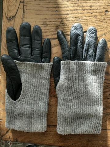 Dure, zwarte, leren handschoenen mt M   MARKBERG Prijs  € 9  beschikbaar voor biedingen