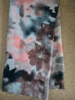 Mango sjaal, Kleding | Dames, Mutsen, Sjaals en Handschoenen, Ophalen of Verzenden, Zo goed als nieuw, Maat 46/48 (XL) of groter