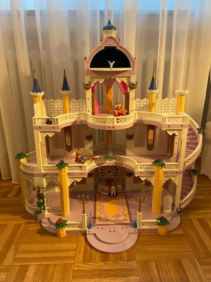 Playmobil Kasteel Prinsessenkasteel 9879 droomkadteel, Kinderen en Baby's, Speelgoed | Poppenhuizen, Zo goed als nieuw, Poppenhuis