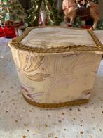 Brocante Stoffendoos uit Frankrijk, Ophalen of Verzenden