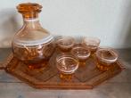 Artdeco roze likeurset met karaf glaasjes persglas schaal, Ophalen of Verzenden, Zo goed als nieuw, Overige typen