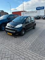 Peugeot 107 1.0 12V 5DR 2010 Zwart, Auto's, Voorwielaandrijving, 4 stoelen, Handgeschakeld, Apple Carplay
