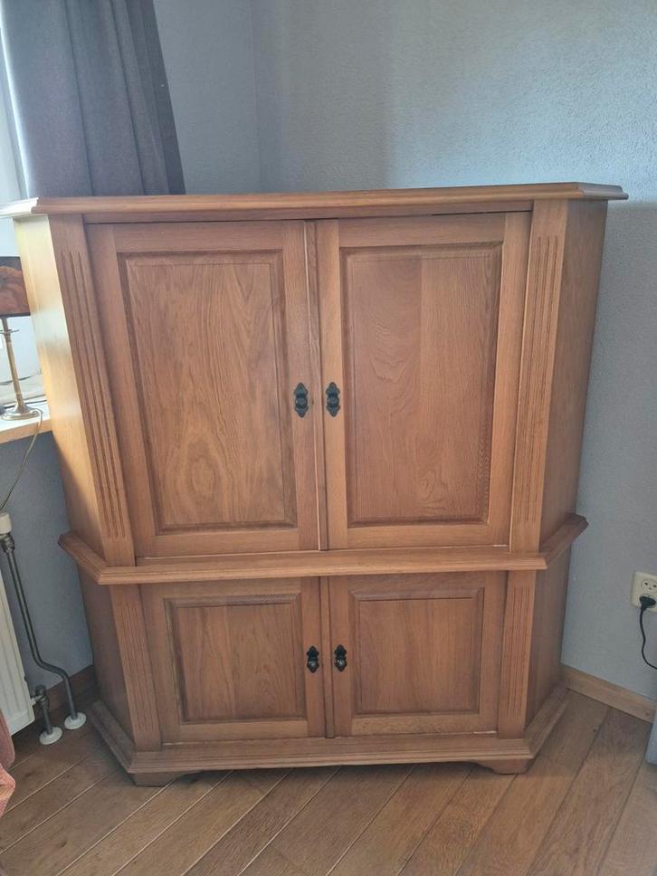 Eikenhouten TV hoekkast honingkleurig, Huis en Inrichting, Kasten | Televisiemeubels, Gebruikt, 100 tot 150 cm, 100 tot 150 cm