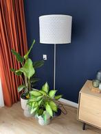 Vloerlamp IKEA (lampvoet + lampenkap NYMÖ), Huis en Inrichting, Lampen | Vloerlampen, Ophalen, Zo goed als nieuw, 150 tot 200 cm