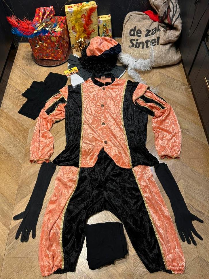 Pietenpak zalmroze xxl barok sinterklaas chique luxe set, Diversen, Sinterklaas, Nieuw, Ophalen of Verzenden