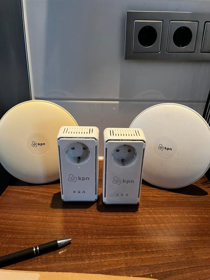 Kpn wifi versterkers, Computers en Software, WiFi-versterkers, Gebruikt, Verzenden