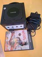 Gamecube inclusief Fifa Street en Mario Kart Double Dash, Spelcomputers en Games, Spelcomputers | Nintendo GameCube, Ophalen, Zo goed als nieuw