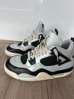 Jordan 4 Retro Platinum Gold Maat 37,5, Ophalen of Verzenden, Zo goed als nieuw, Overige kleuren, Sneakers of Gympen