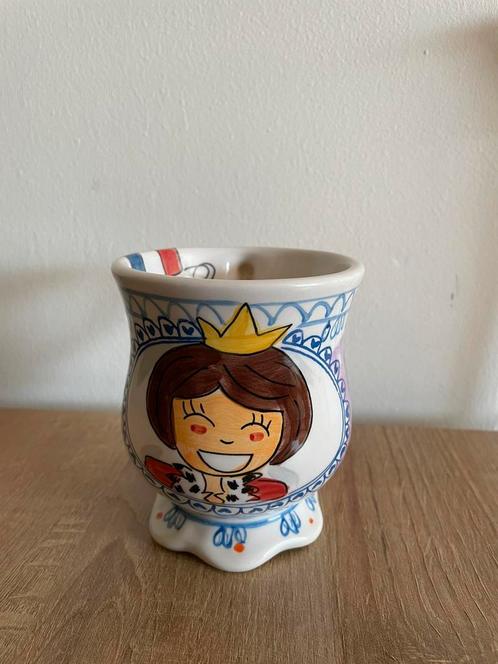 Blond Amsterdam mok Beatrix, Huis en Inrichting, Keuken | Servies, Kop(pen) en/of Schotel(s), Blond Amsterdam, Aardewerk, Ophalen of Verzenden